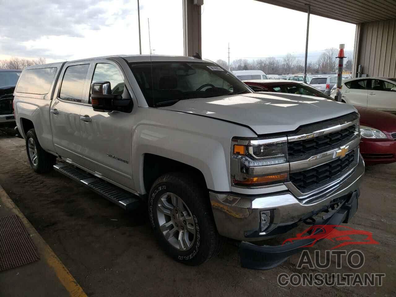 CHEVROLET SILVERADO 2018 - 3GCUKREC5JG512661