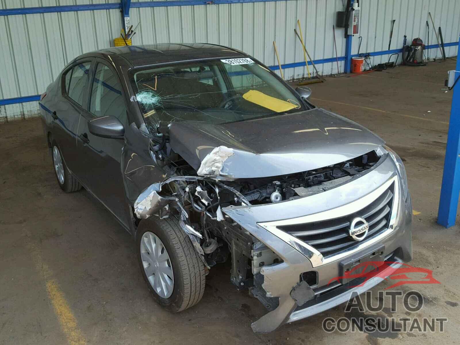 NISSAN VERSA 2017 - 3N1CN7AP8HL845599