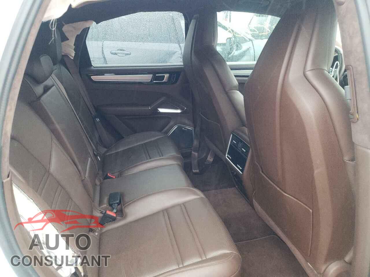 PORSCHE CAYENNE 2019 - WP1AF2AY1KDA80101