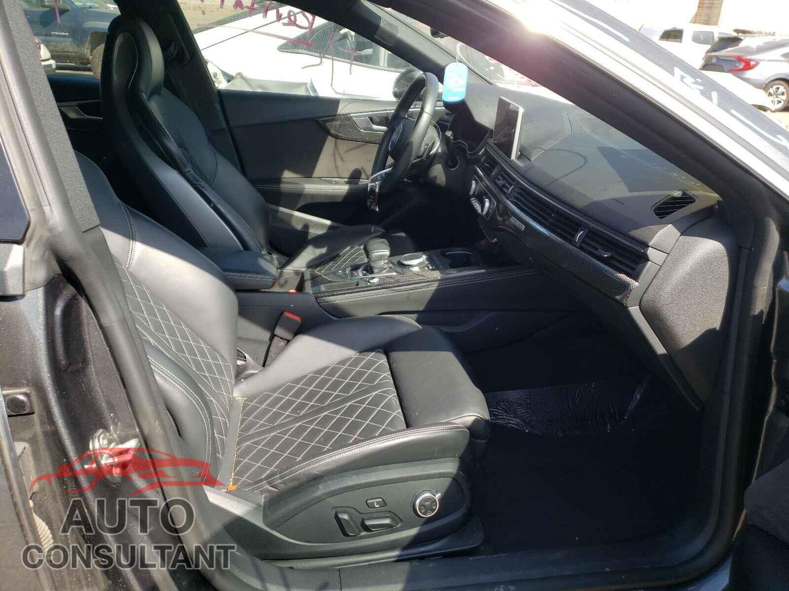 AUDI S5/RS5 2018 - WAUB4CF59JA024324