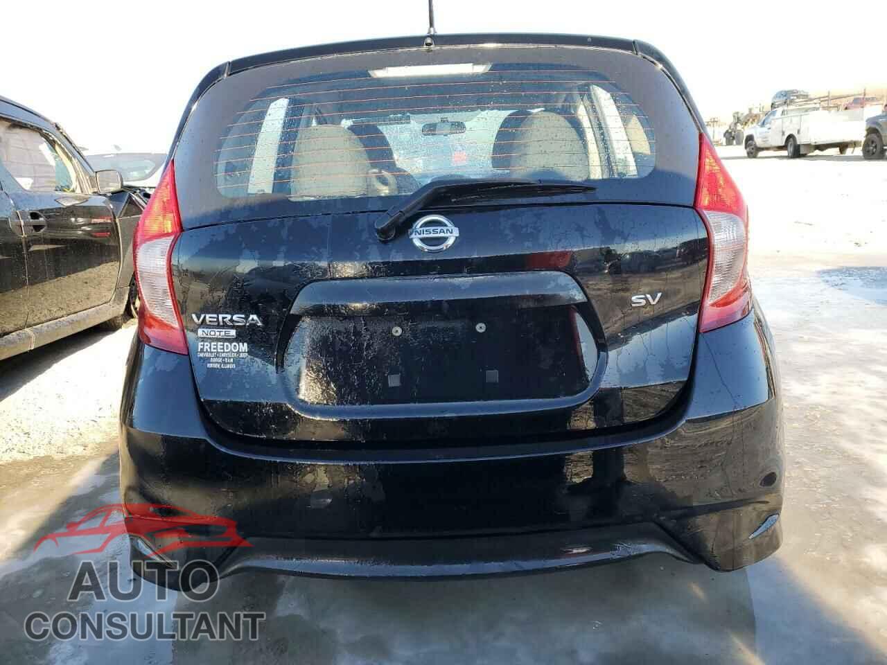 NISSAN VERSA 2017 - 3N1CE2CP3HL355877