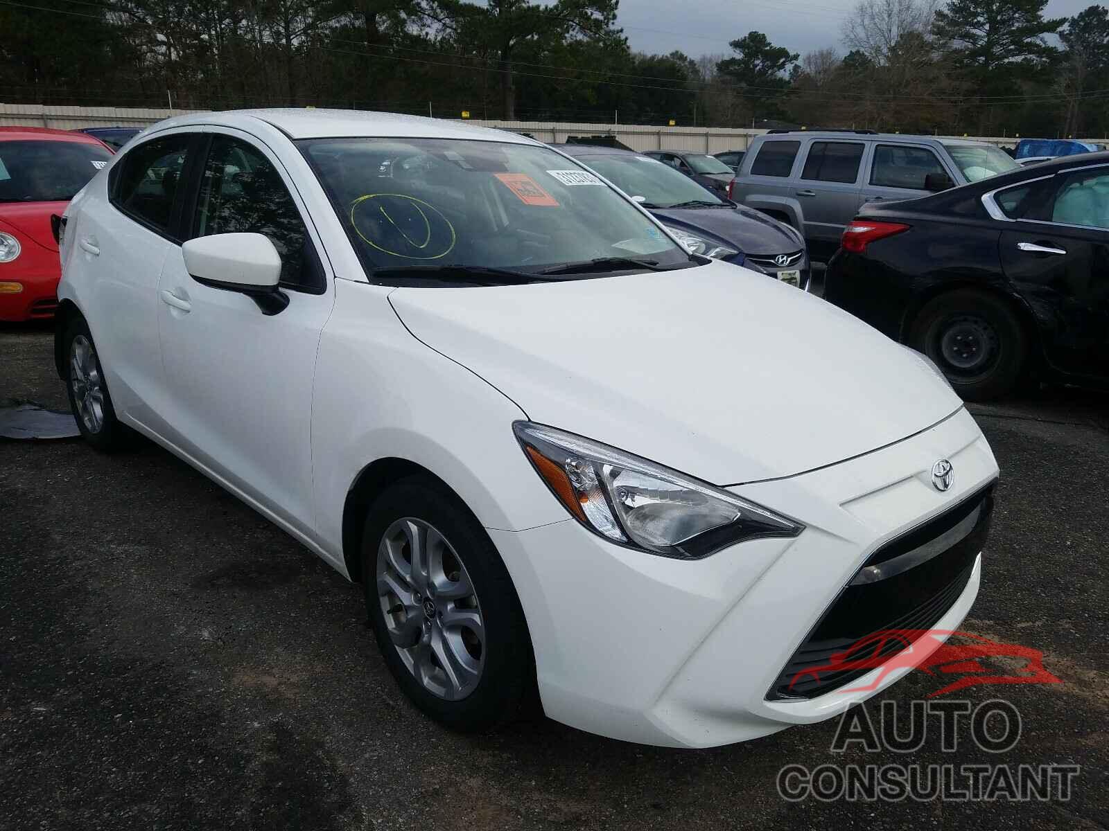 TOYOTA YARIS 2017 - 3MYDLBYV6HY190135