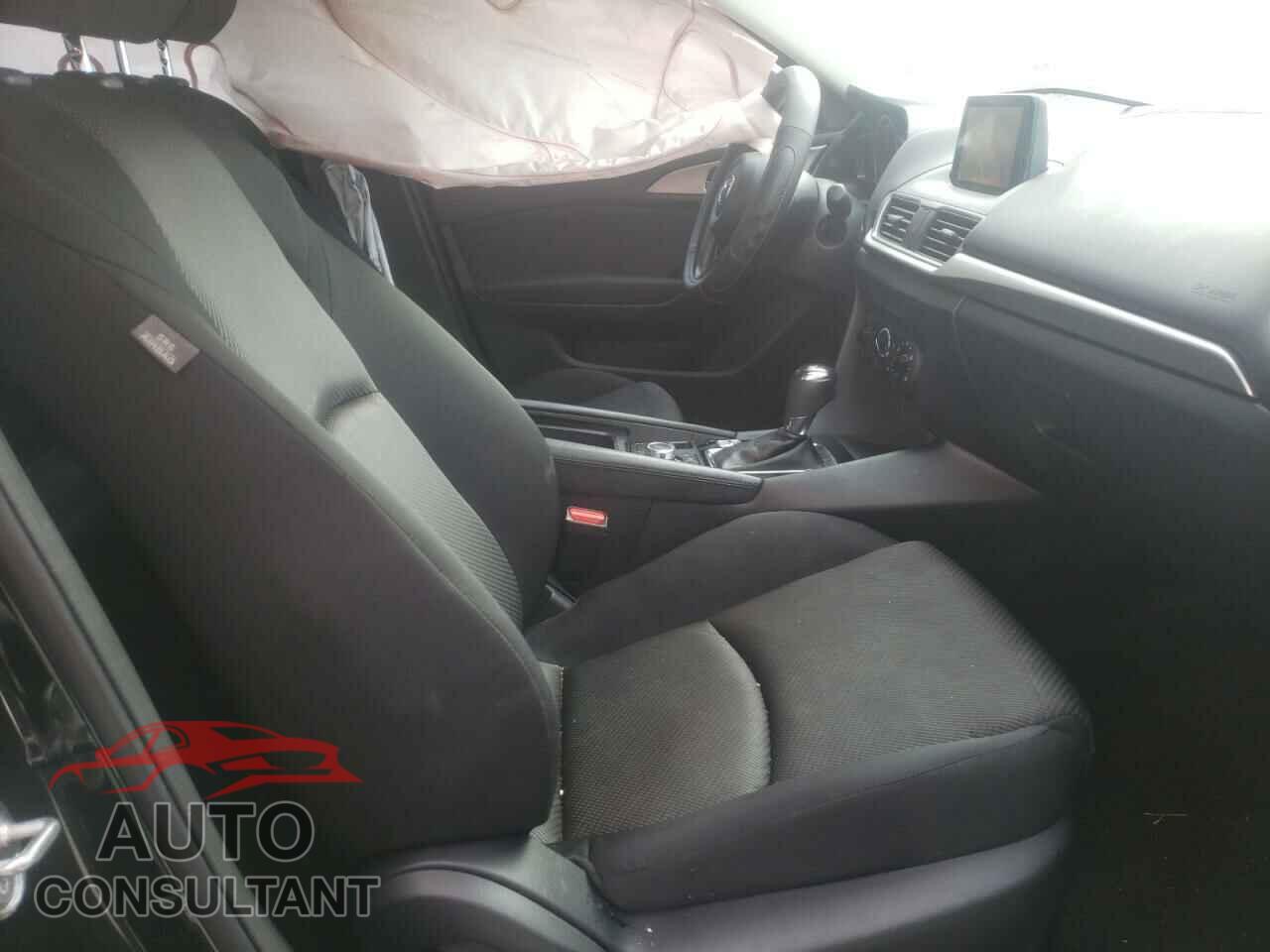 MAZDA 3 2017 - 3MZBN1U71HM104834