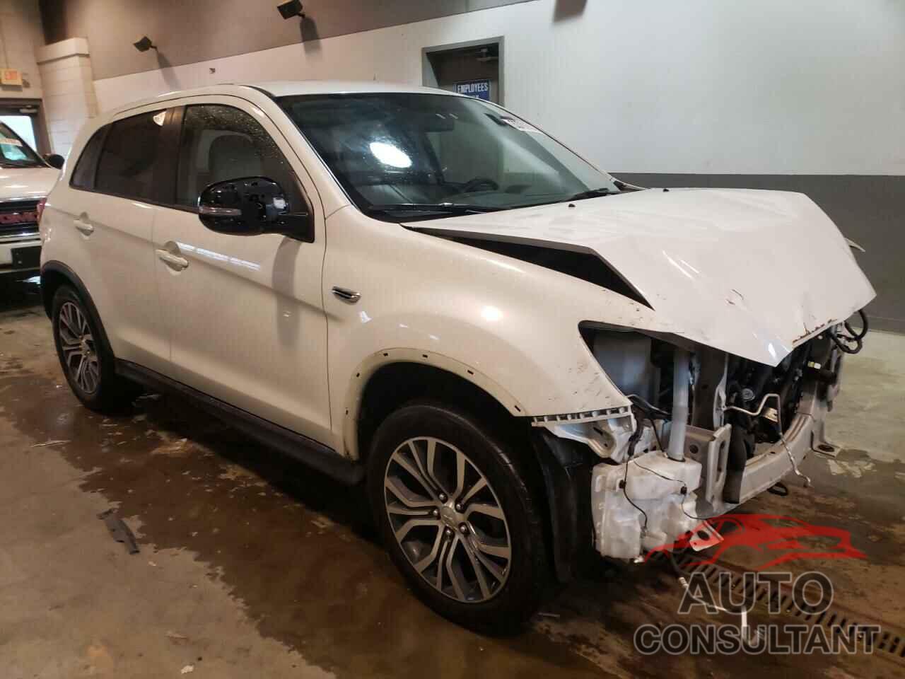 MITSUBISHI OUTLANDER 2018 - JA4AP3AUXJU016374