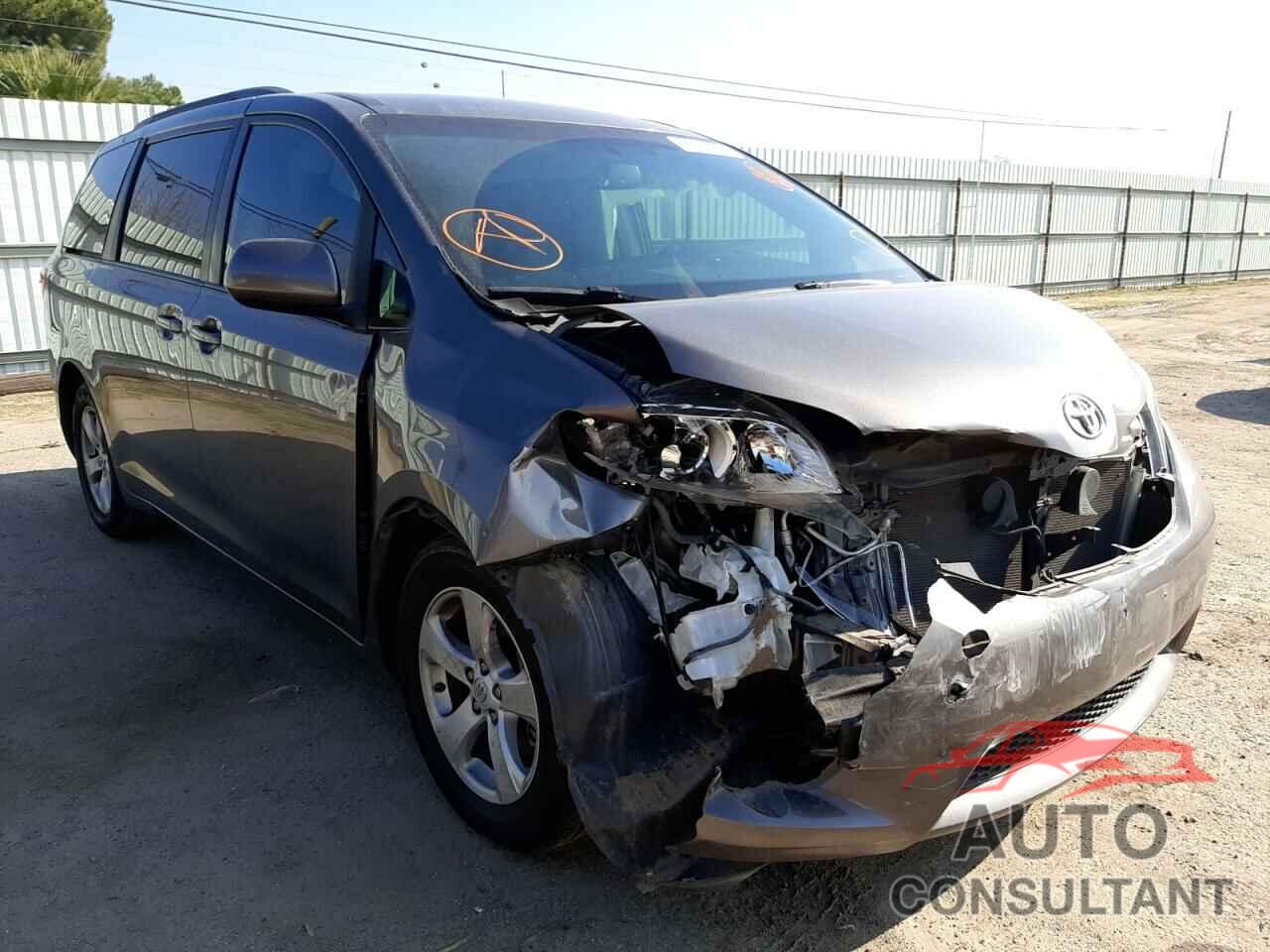 TOYOTA SIENNA 2017 - 5TDKZ3DC5HS801830