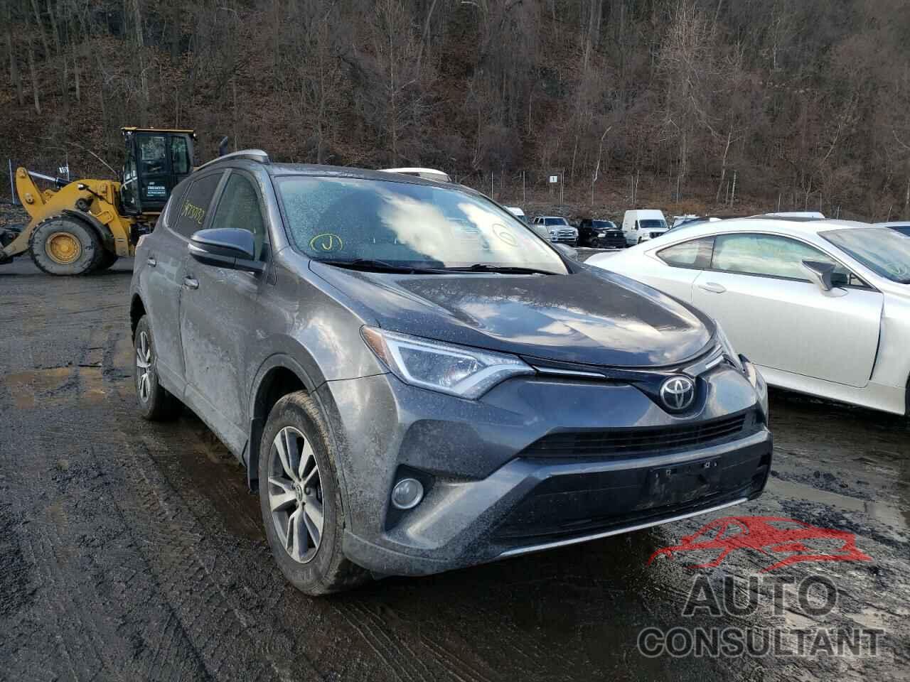 TOYOTA RAV4 2018 - 2T3RFREV7JW838795