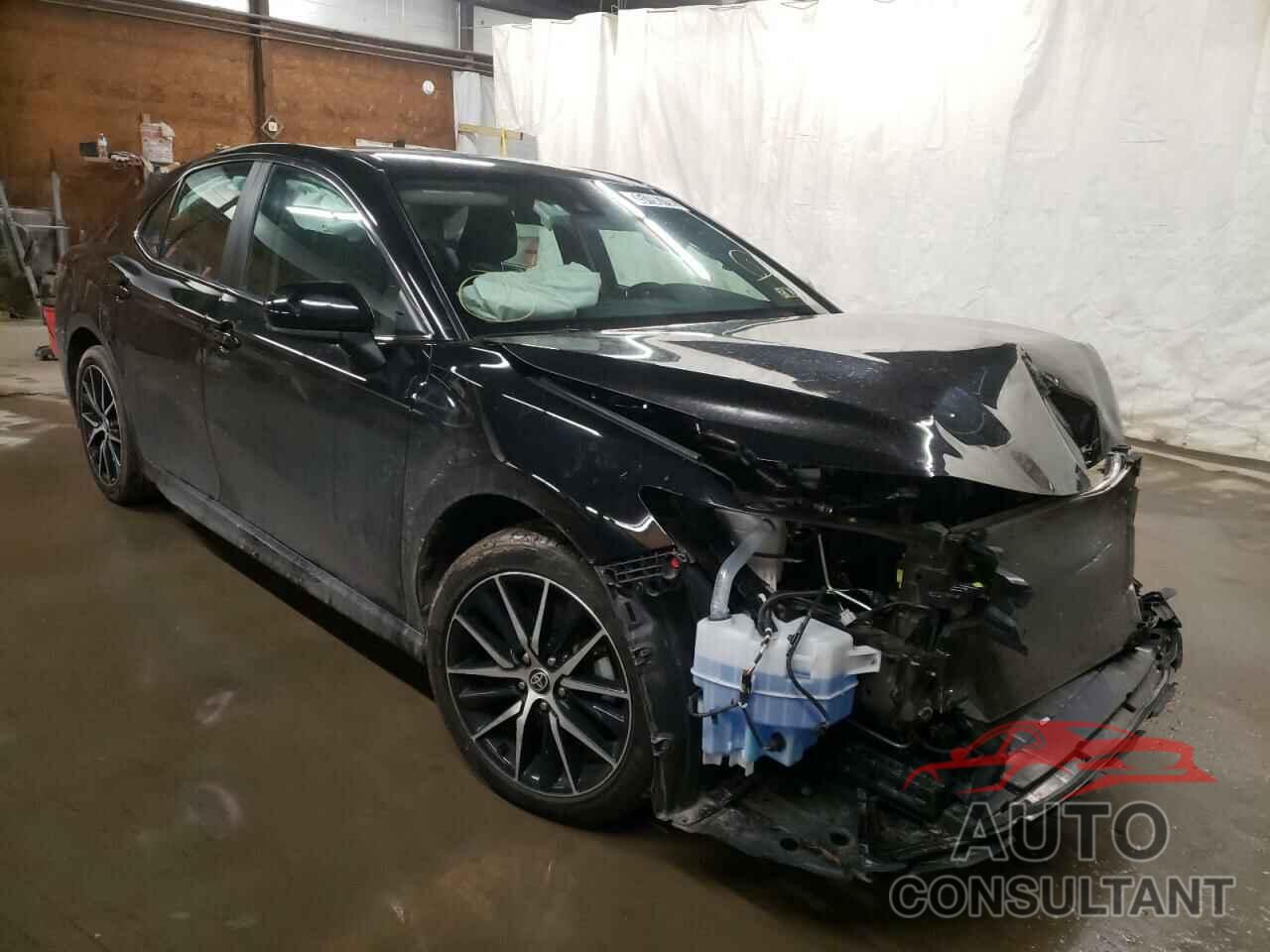 TOYOTA CAMRY 2021 - 4T1G11AK0MU413712