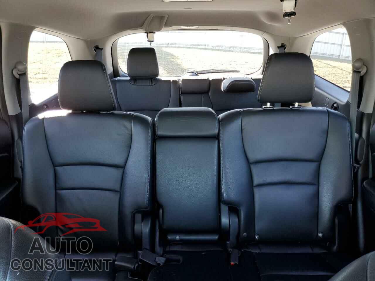 HONDA PILOT 2018 - 5FNYF6H53JB054478