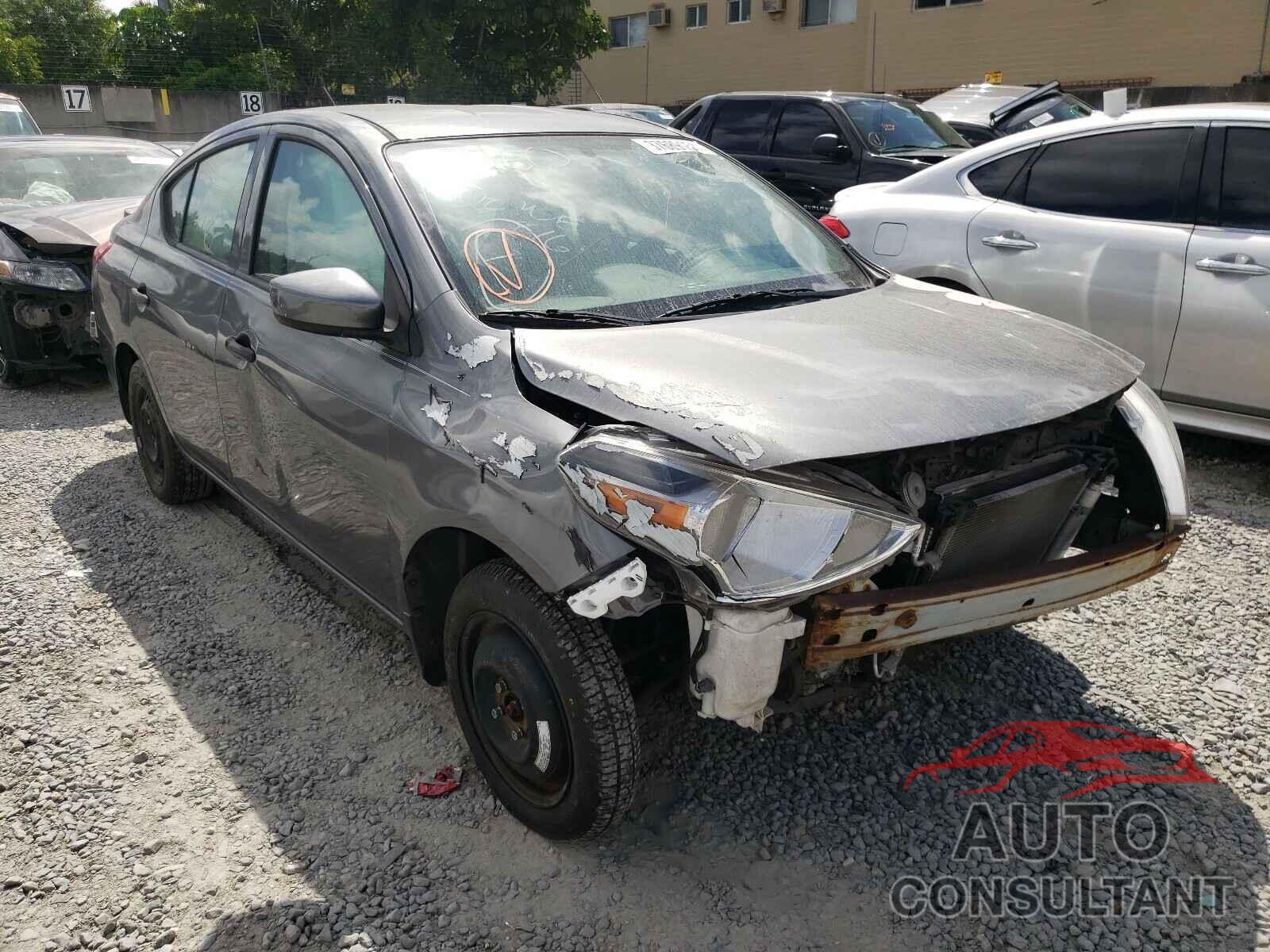 NISSAN VERSA 2017 - 3N1CN7AP3HL904770