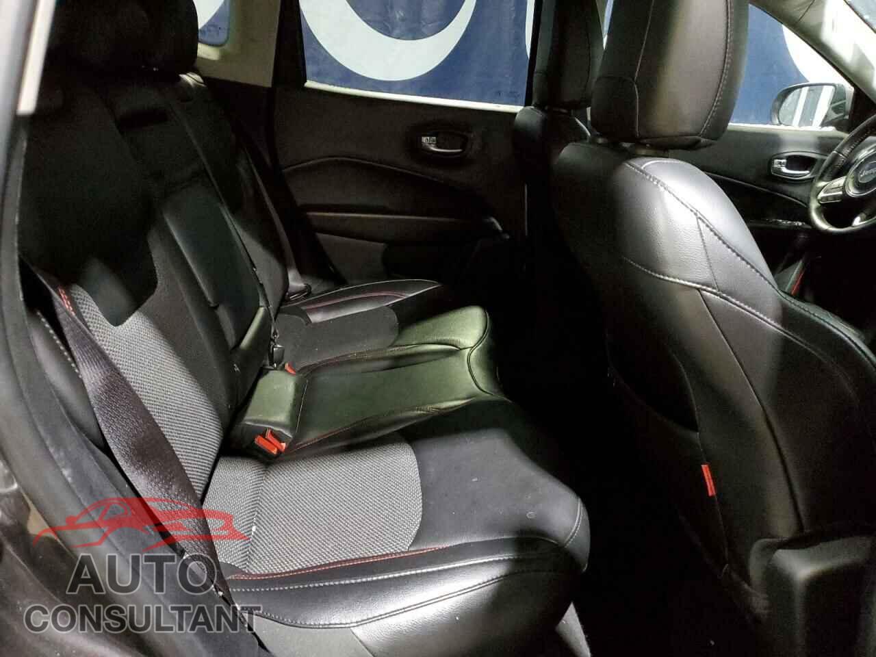 JEEP COMPASS 2019 - 3C4NJDDB6KT722505