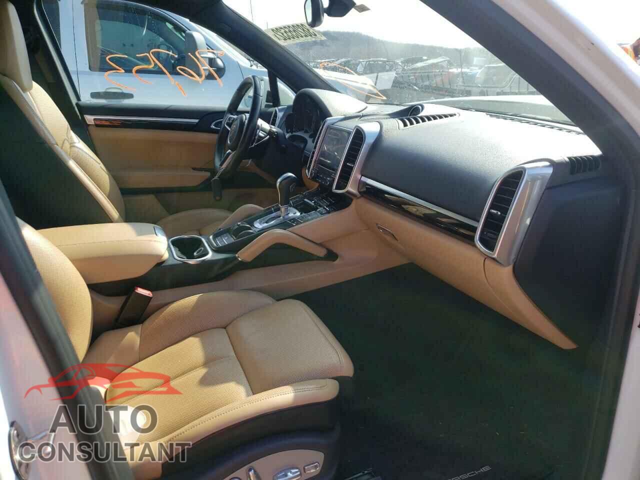PORSCHE CAYENNE 2017 - WP1AB2A26HLA51621