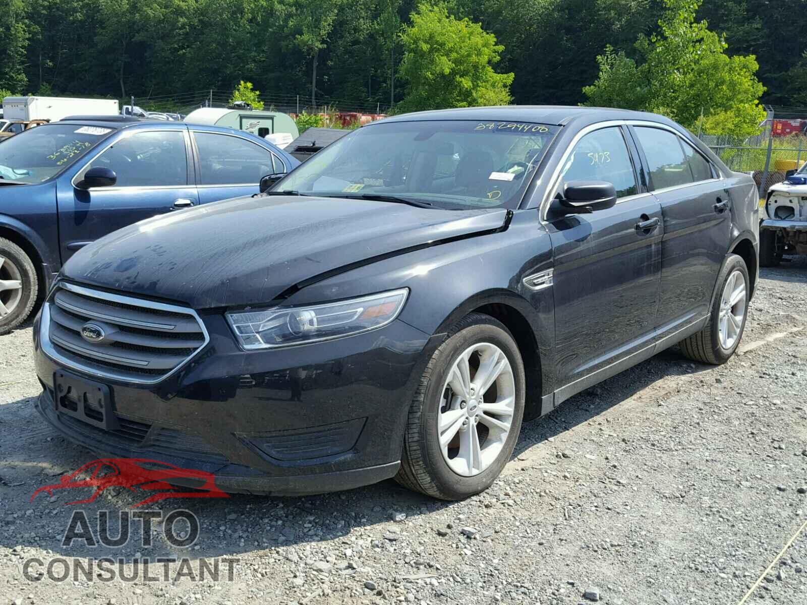 FORD TAURUS 2017 - 1FAHP2D82HG130333