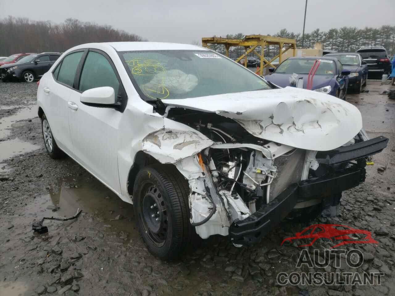 TOYOTA COROLLA 2018 - 5YFBURHE3JP812448