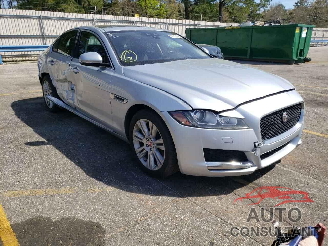 JAGUAR XF 2017 - SAJBR4BVXHCY26588