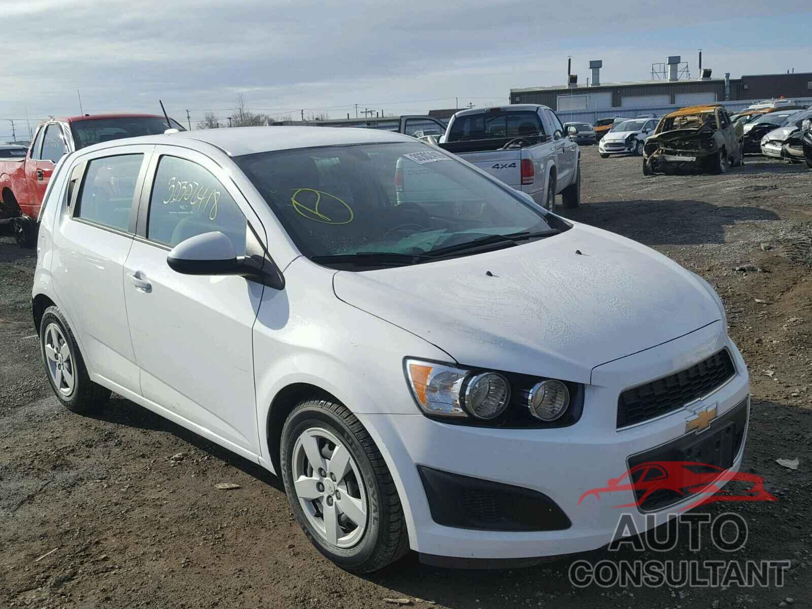 CHEVROLET SONIC 2016 - 1G1JA6SH4G4104641