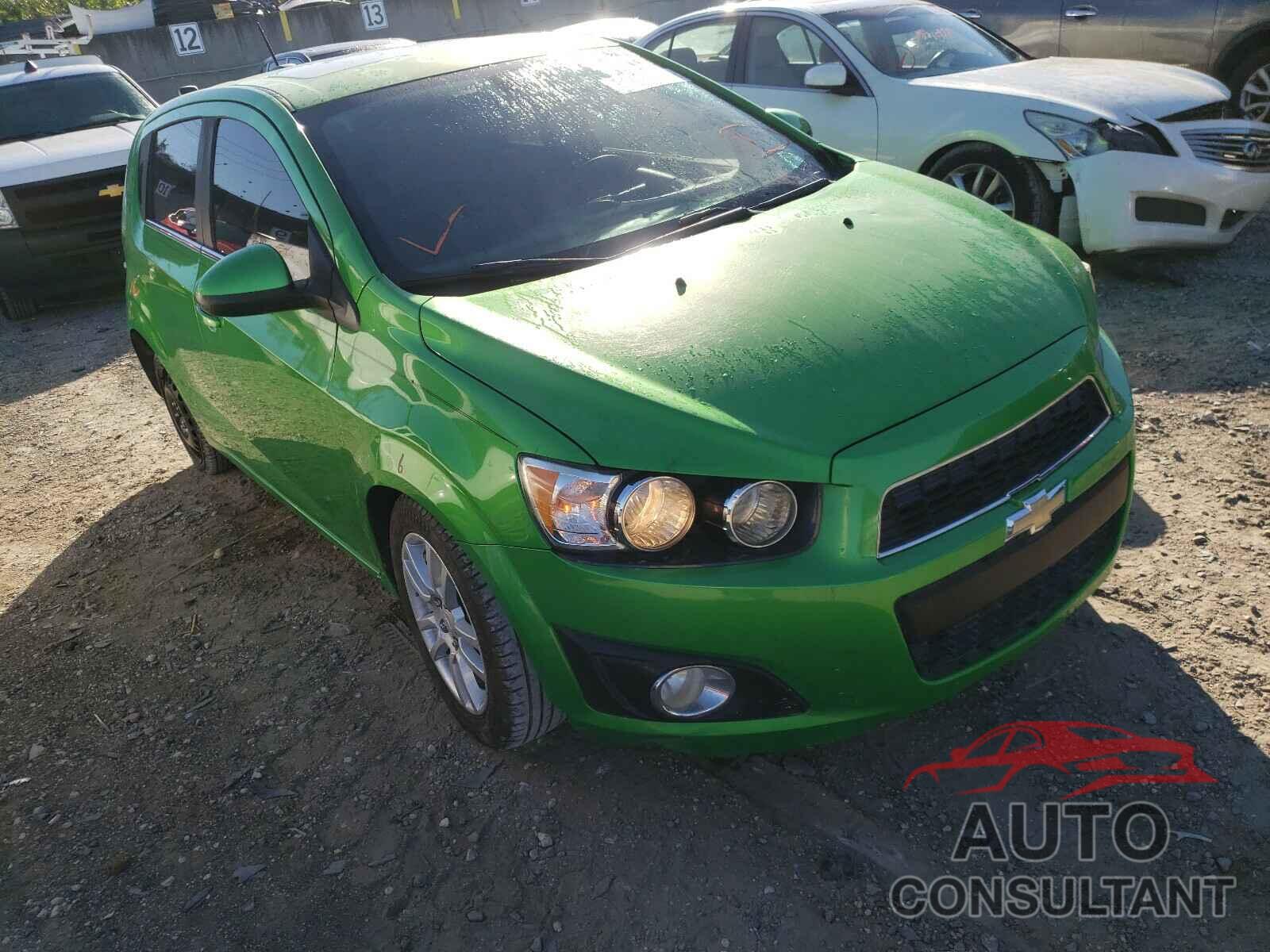 CHEVROLET SONIC 2015 - 1GNERHKWXKJ156515