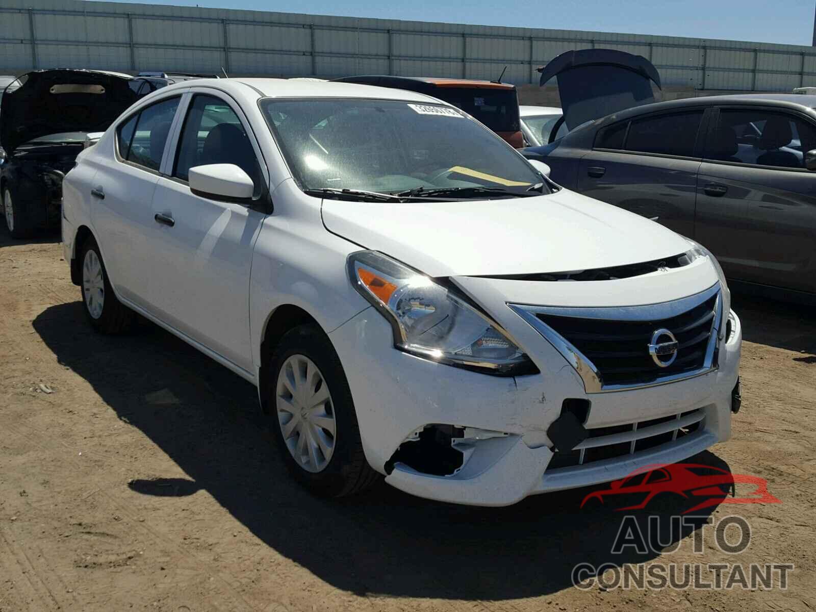 NISSAN VERSA 2017 - 3N1CN7AP4HL857555