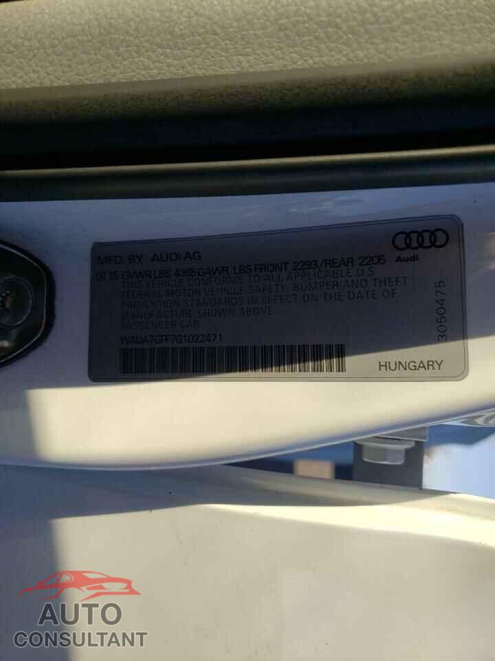 AUDI A3 2016 - WAUA7GFF7G1022471