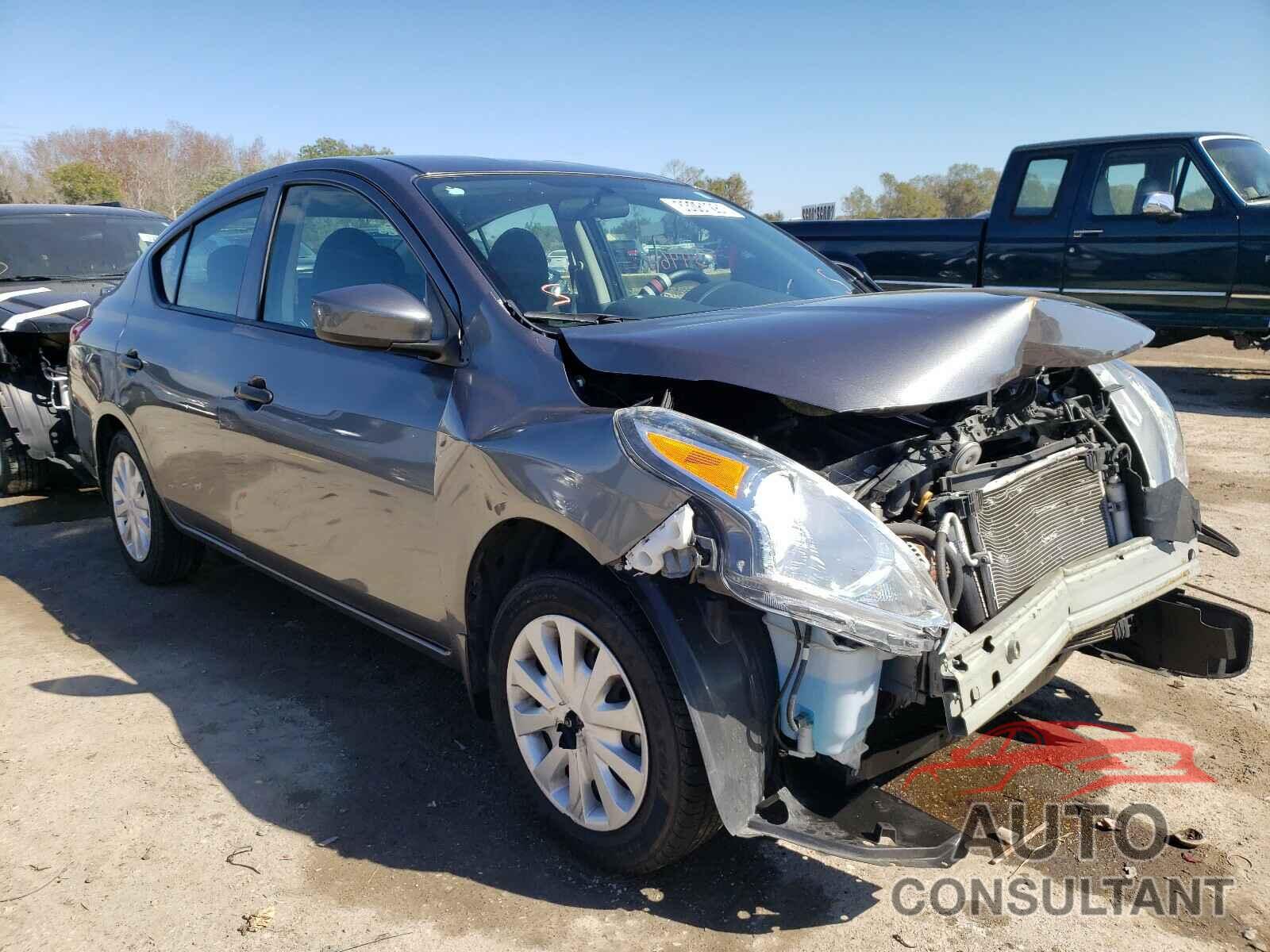 NISSAN VERSA 2017 - 5YJYGDEE6MF091938