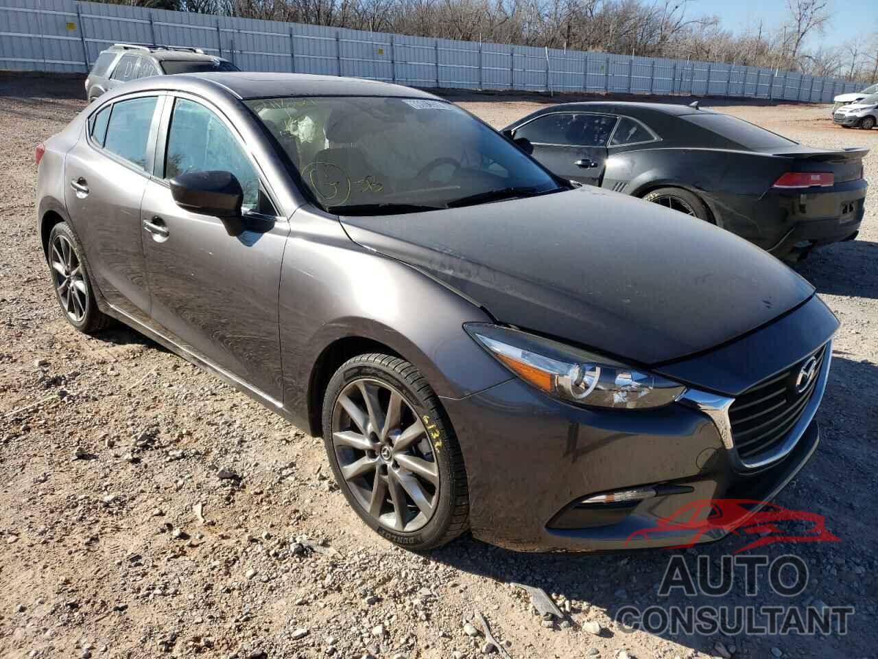 MAZDA 3 2018 - 3MZBN1V38JM211624