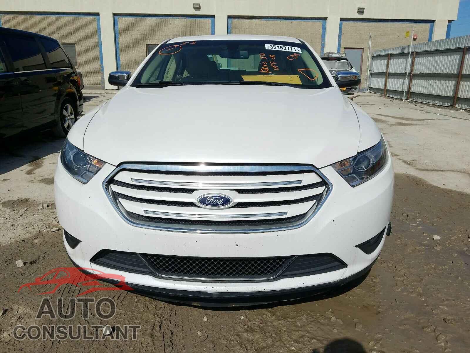 FORD TAURUS 2016 - 1FAHP2F82GG112331