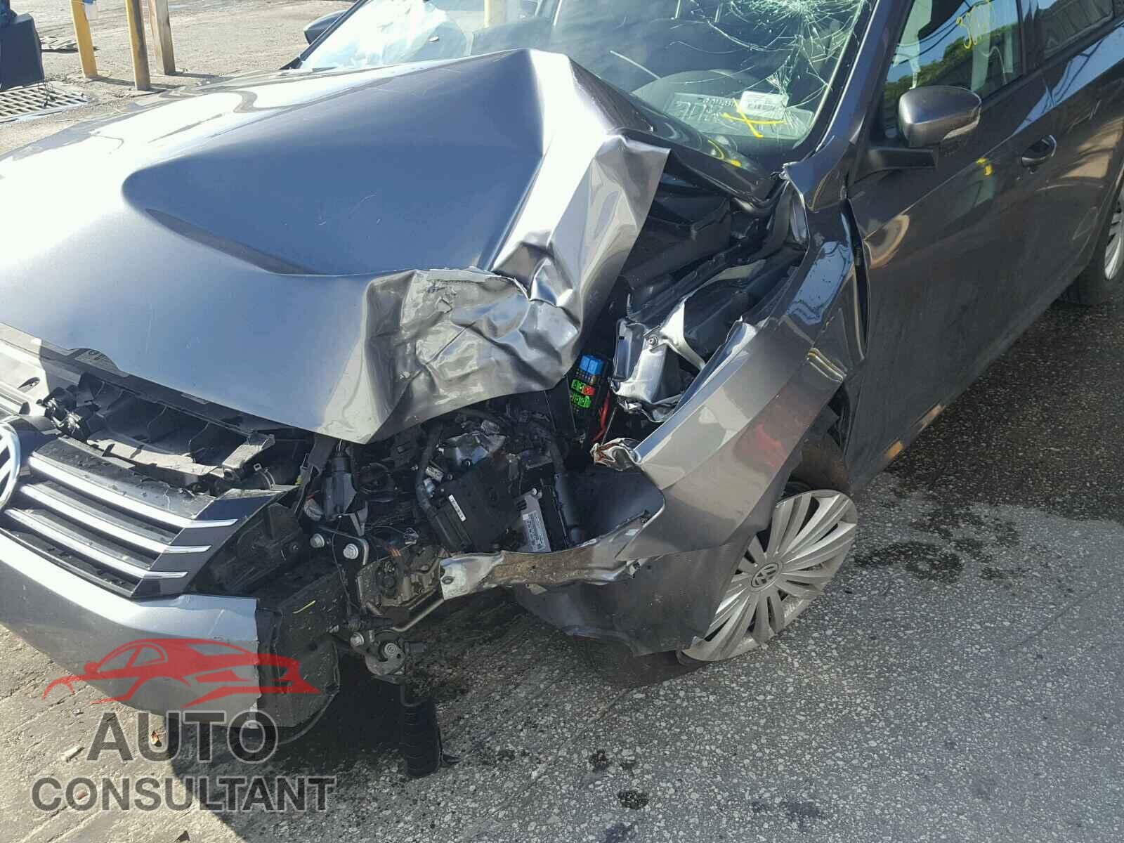 VOLKSWAGEN PASSAT 2014 - 1VWAH7A37EC006881