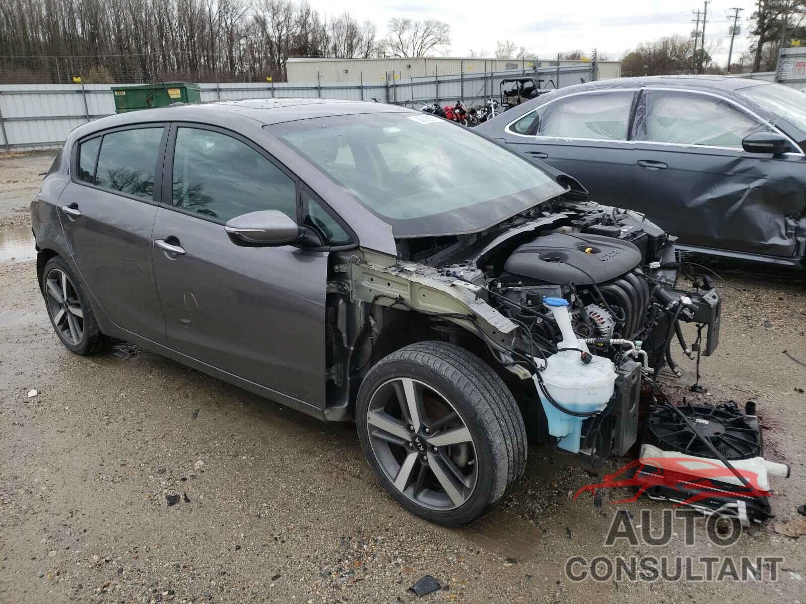 KIA FORTE 2017 - KNAFX5A86H5715206
