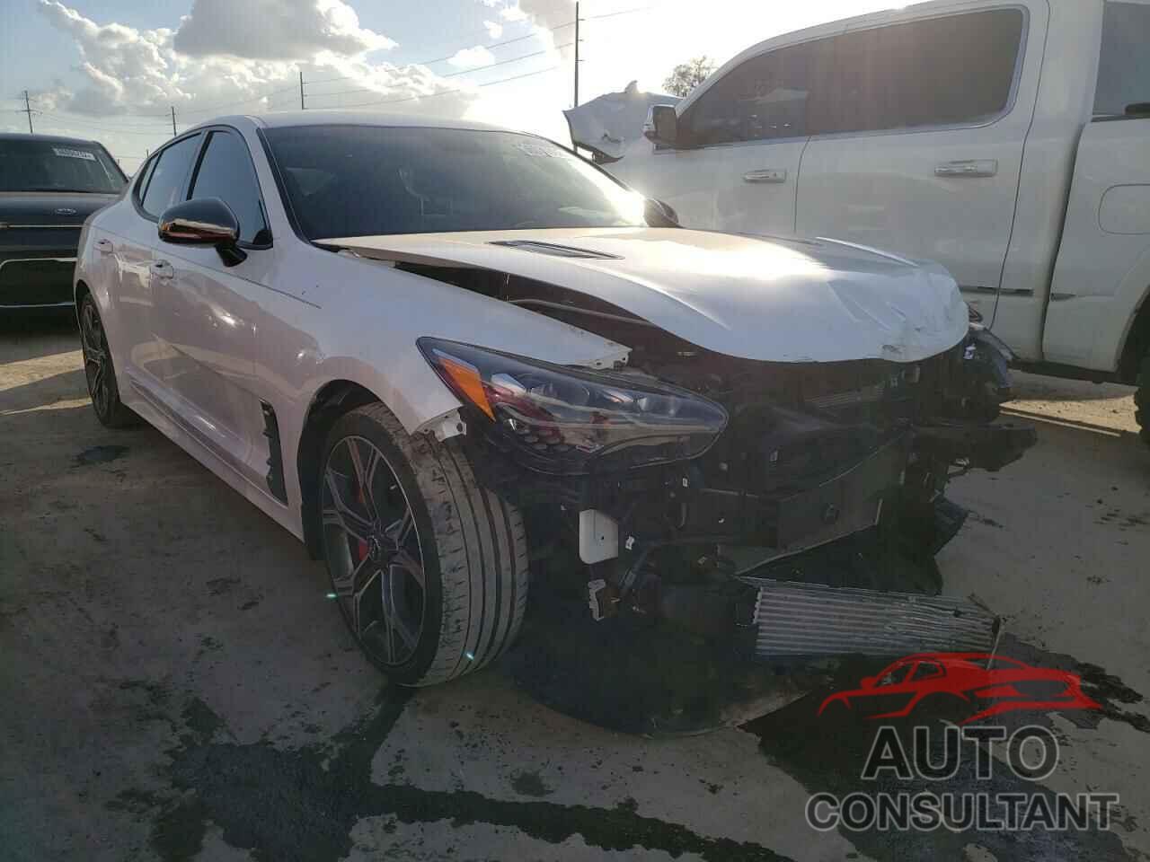 KIA STINGER 2019 - KNAE35LC0K6052810