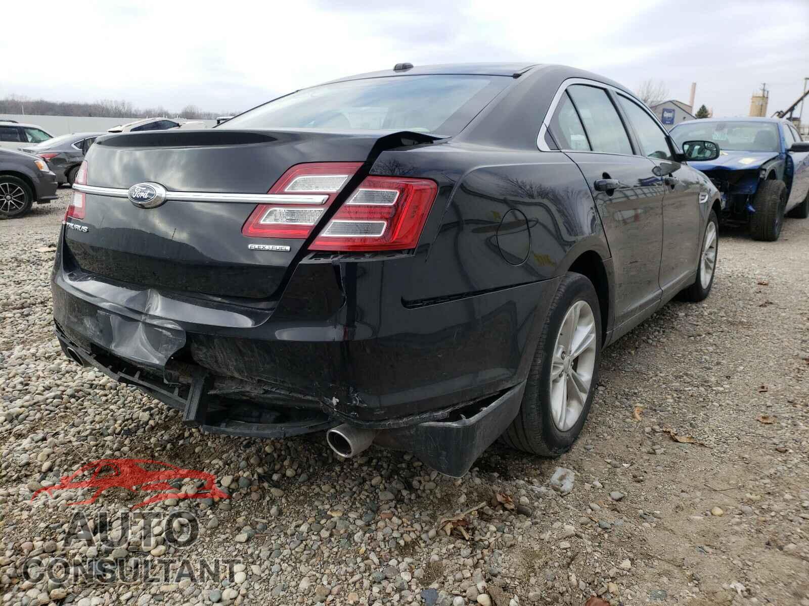 FORD TAURUS 2017 - 1FAHP2D80HG109870