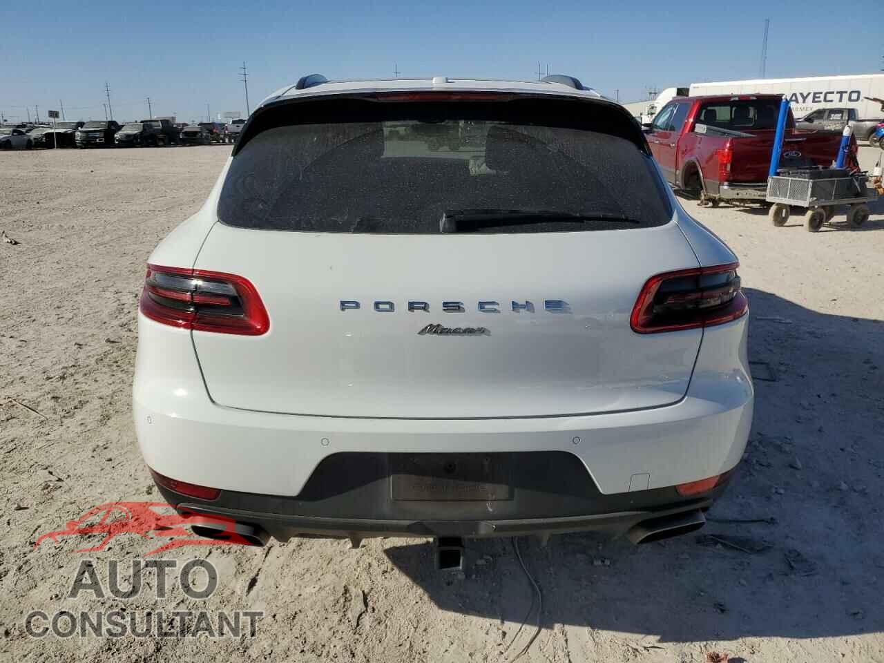 PORSCHE MACAN 2018 - WP1AA2A56JLB17183