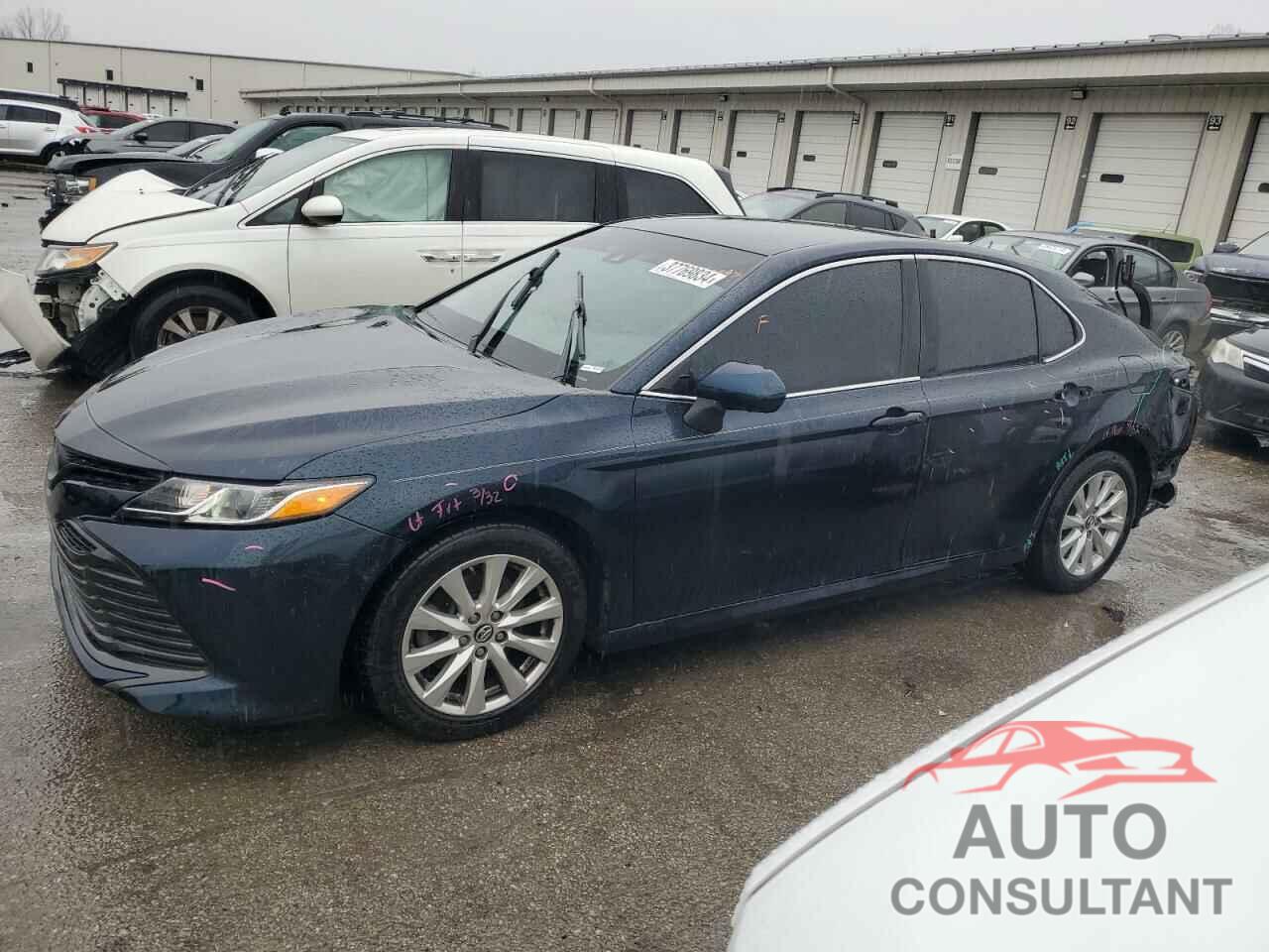 TOYOTA CAMRY 2018 - 4T1B11HK4JU606358