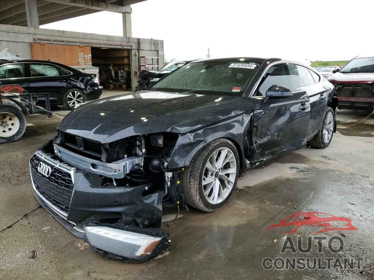 AUDI A5 2023 - WAUABCF52PA035658