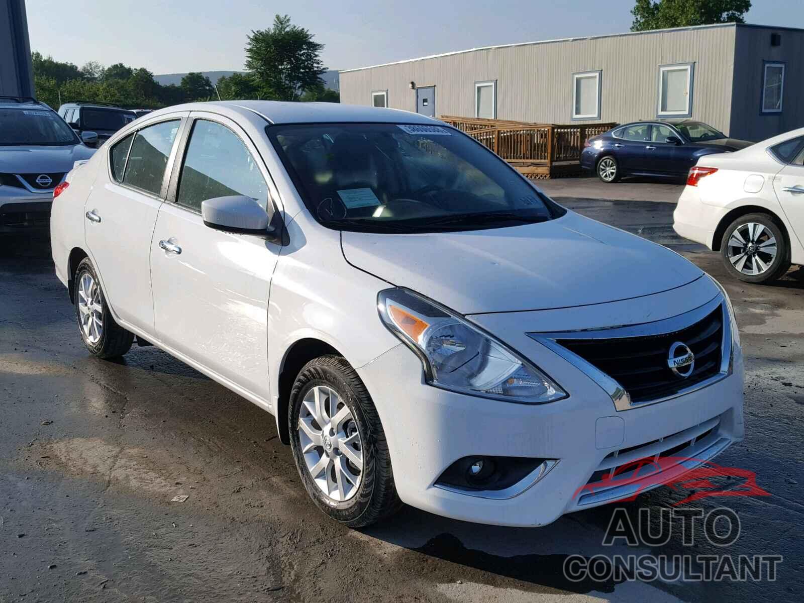 NISSAN VERSA 2018 - 3N1CN7AP4JL839675