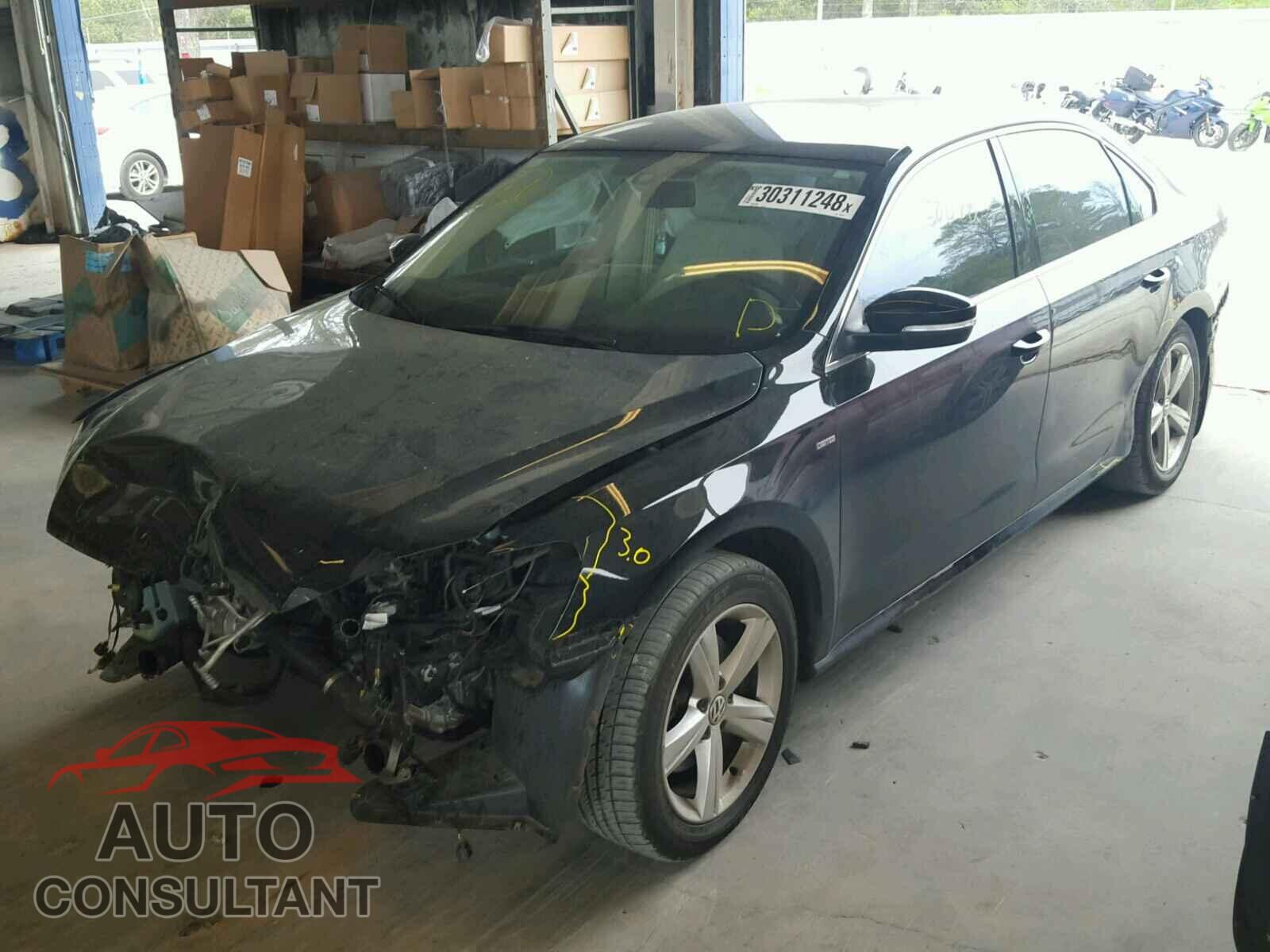 VOLKSWAGEN PASSAT 2015 - 1VWAS7A38FC109794