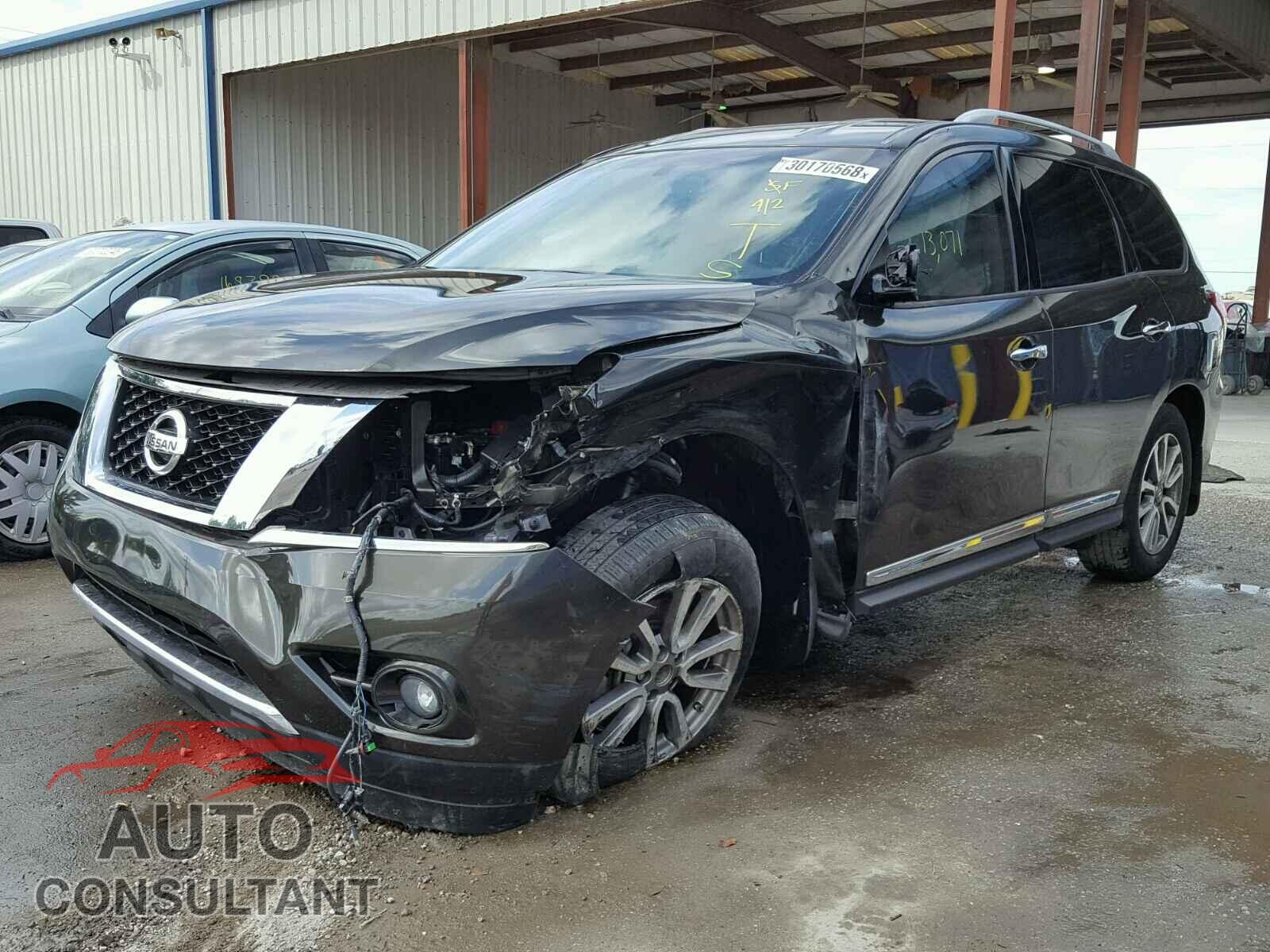 NISSAN PATHFINDER 2015 - 5N1AR2MN0FC670436