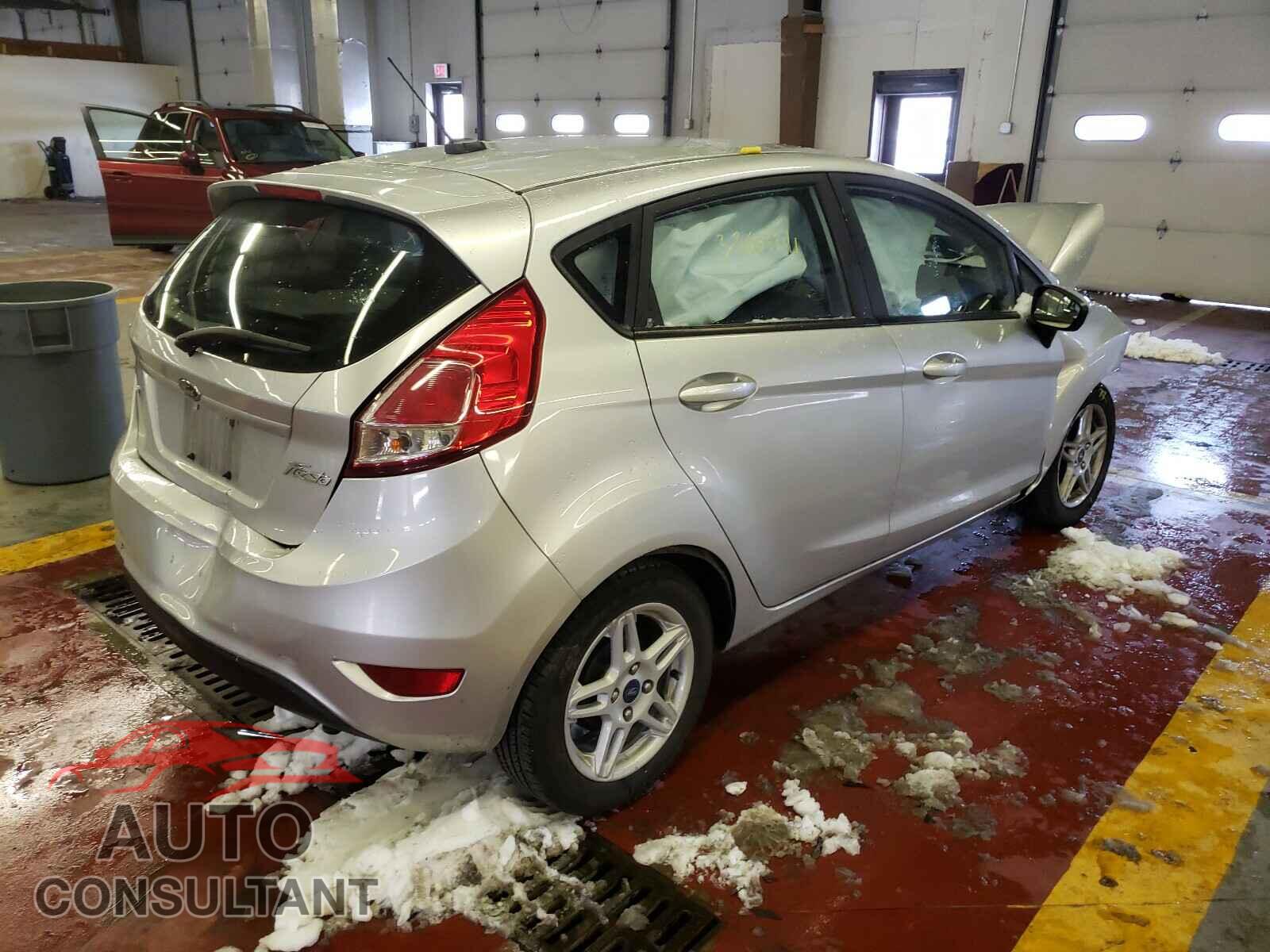 FORD FIESTA 2017 - 3FADP4EJ3HM101862