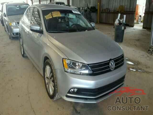 VOLKSWAGEN JETTA 2015 - 3VWD17AJ5FM328595