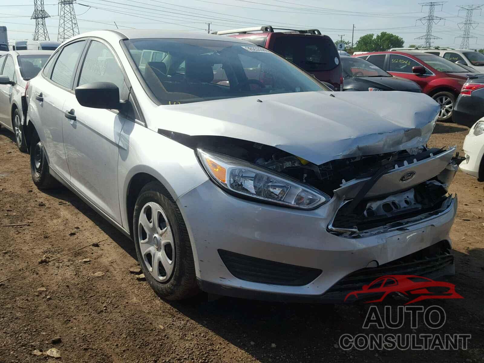 FORD FOCUS 2018 - 1FADP3E2XJL276085
