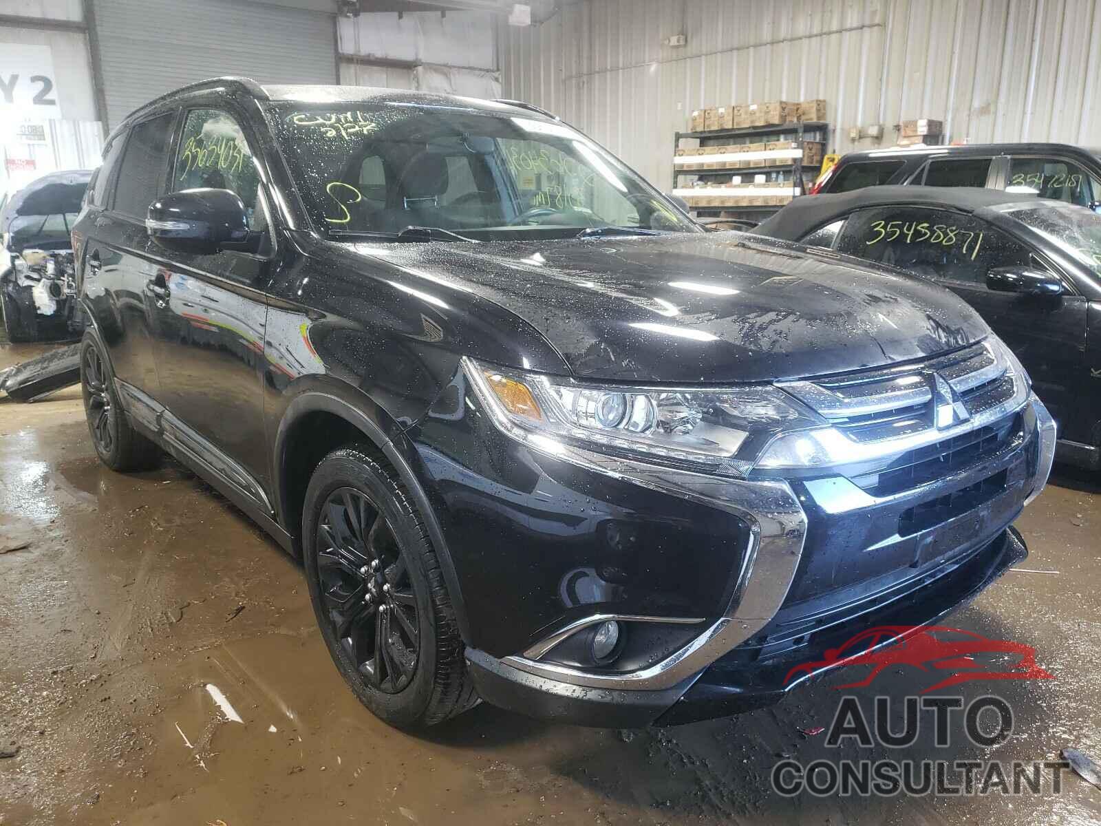 MITSUBISHI OUTLANDER 2018 - JA4AD3A35JZ030749