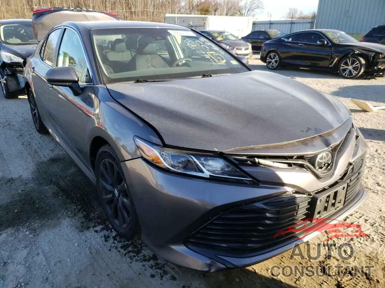 TOYOTA CAMRY 2018 - 4T1B11HK5JU532321