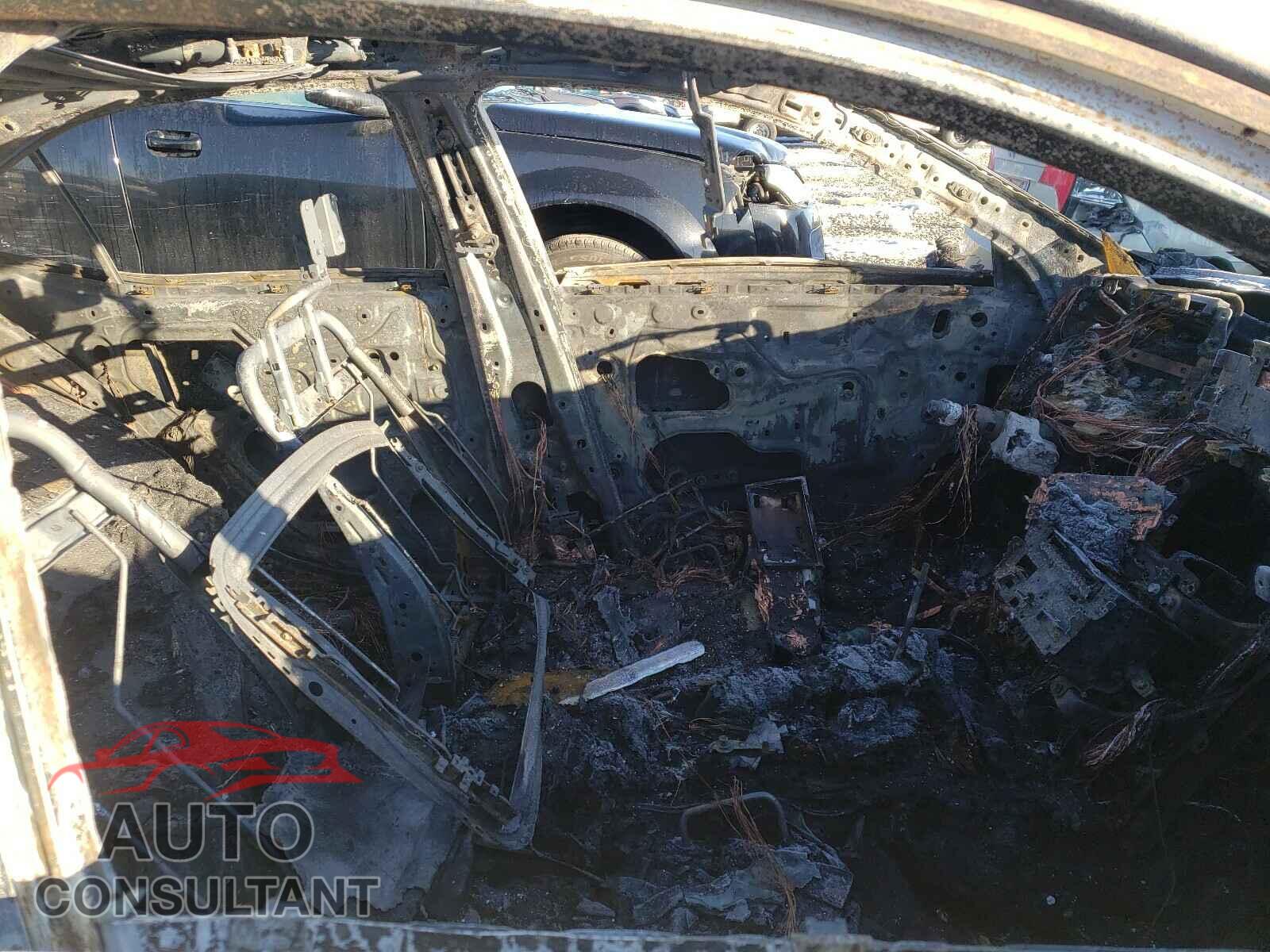 LEXUS IS 2017 - JTHCE1D28H5013849