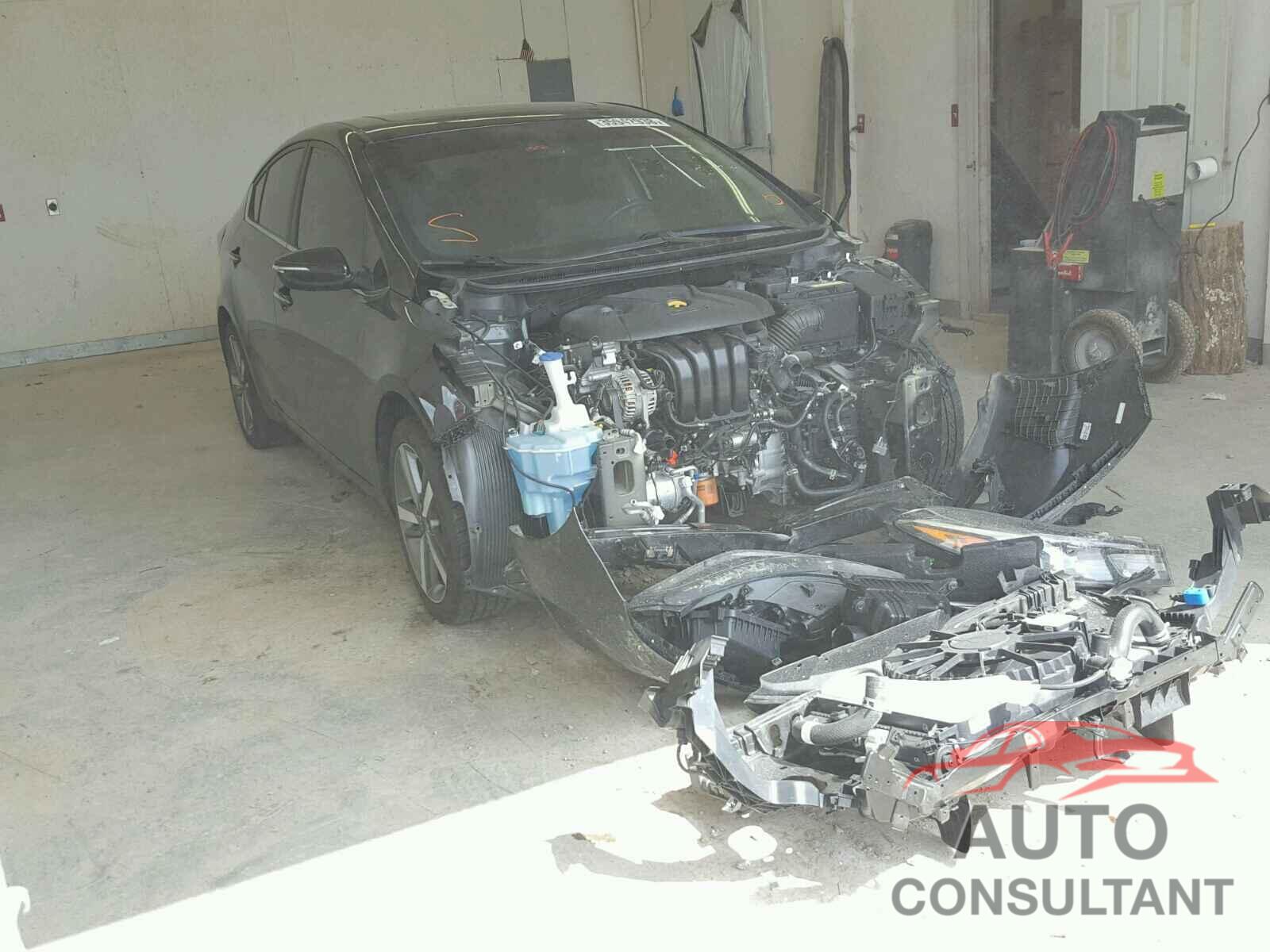 KIA FORTE 2017 - 3KPFN4A83HE005039