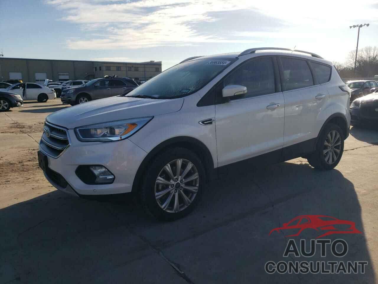 FORD ESCAPE 2017 - 1FMCU0J9XHUA32100