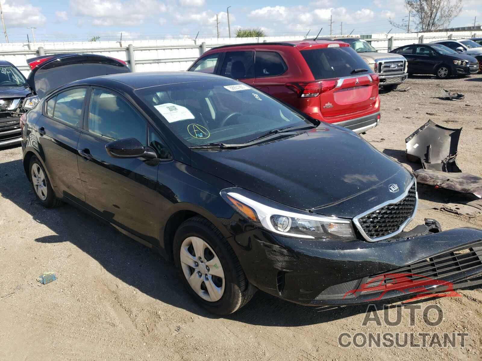 KIA FORTE 2018 - 3KPFK4A77JE196938