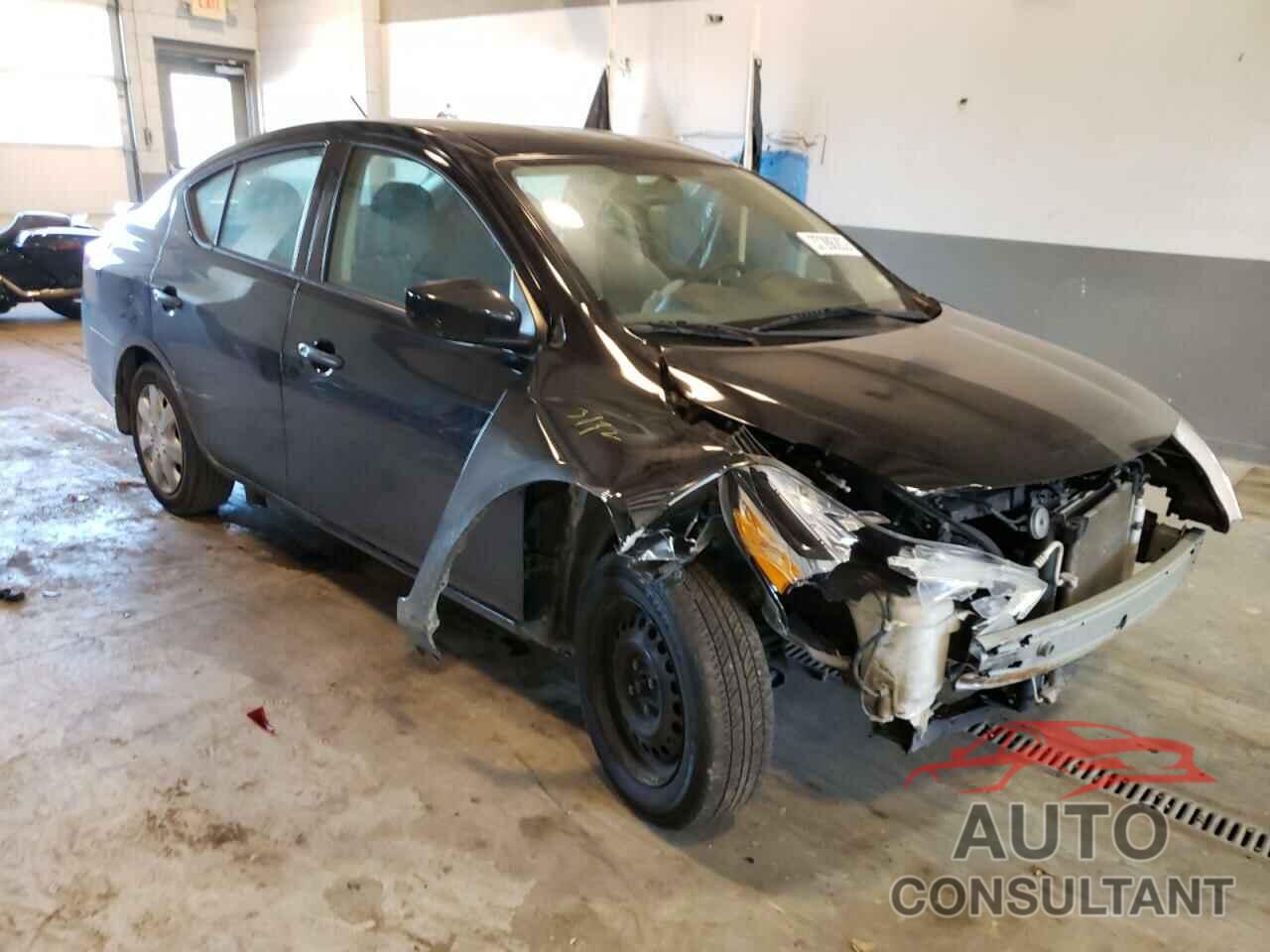 NISSAN VERSA 2018 - 3N1CN7AP3JL842275