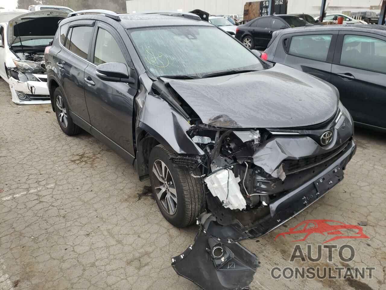 TOYOTA RAV4 2017 - JTMWFREV7HJ140618