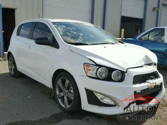 CHEVROLET SONIC 2015 - 1G1JG6SB0F4170497