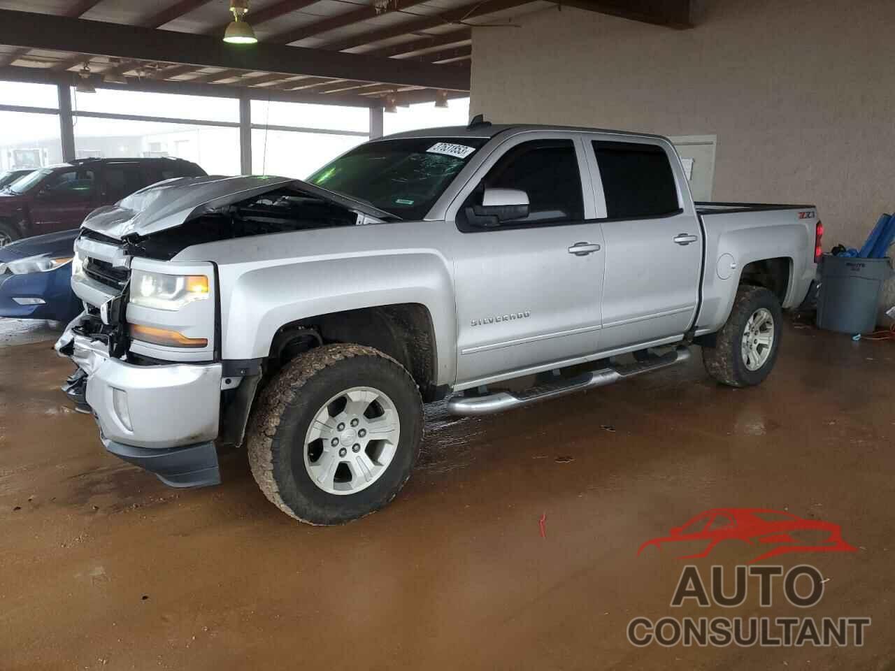 CHEVROLET SILVERADO 2018 - 3GCUKREC4JG607244