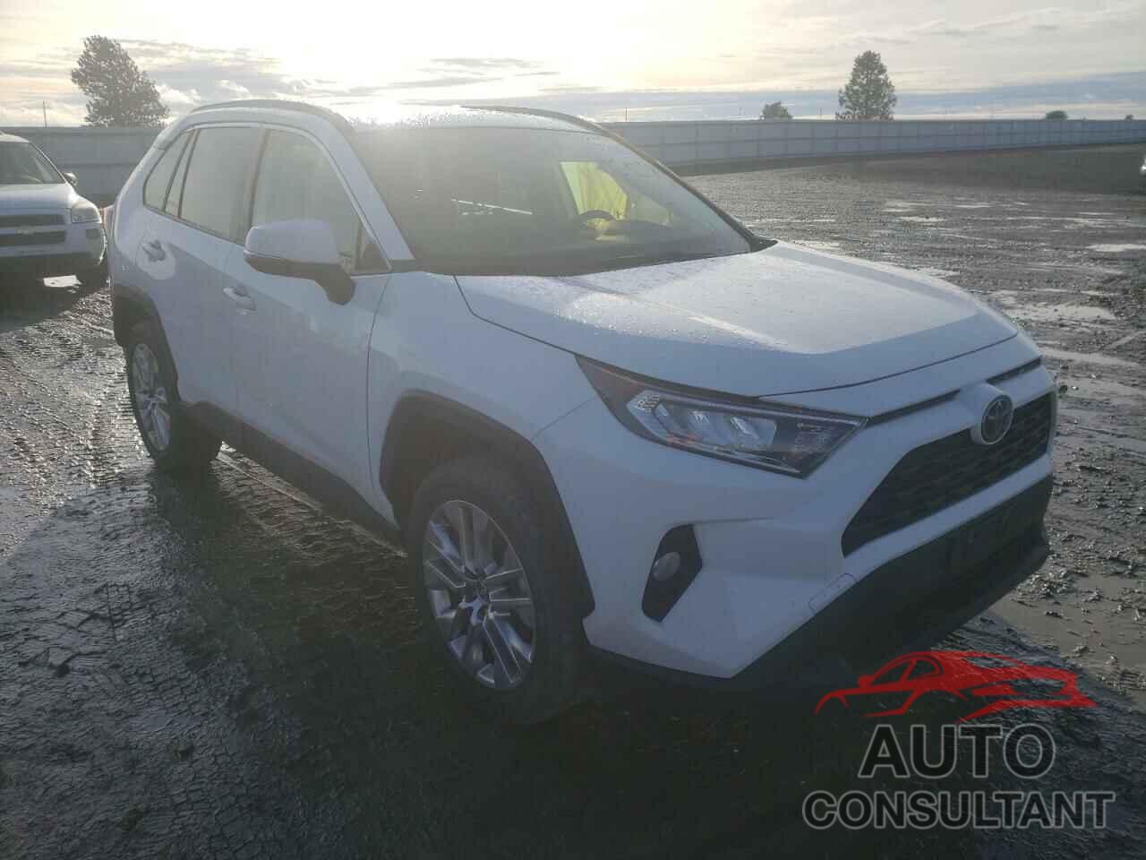 TOYOTA RAV4 2020 - JTMA1RFV5LD529823