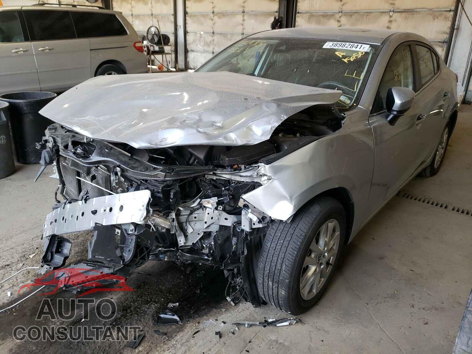 MAZDA 3 2018 - 3MZBN1U7XJM217560